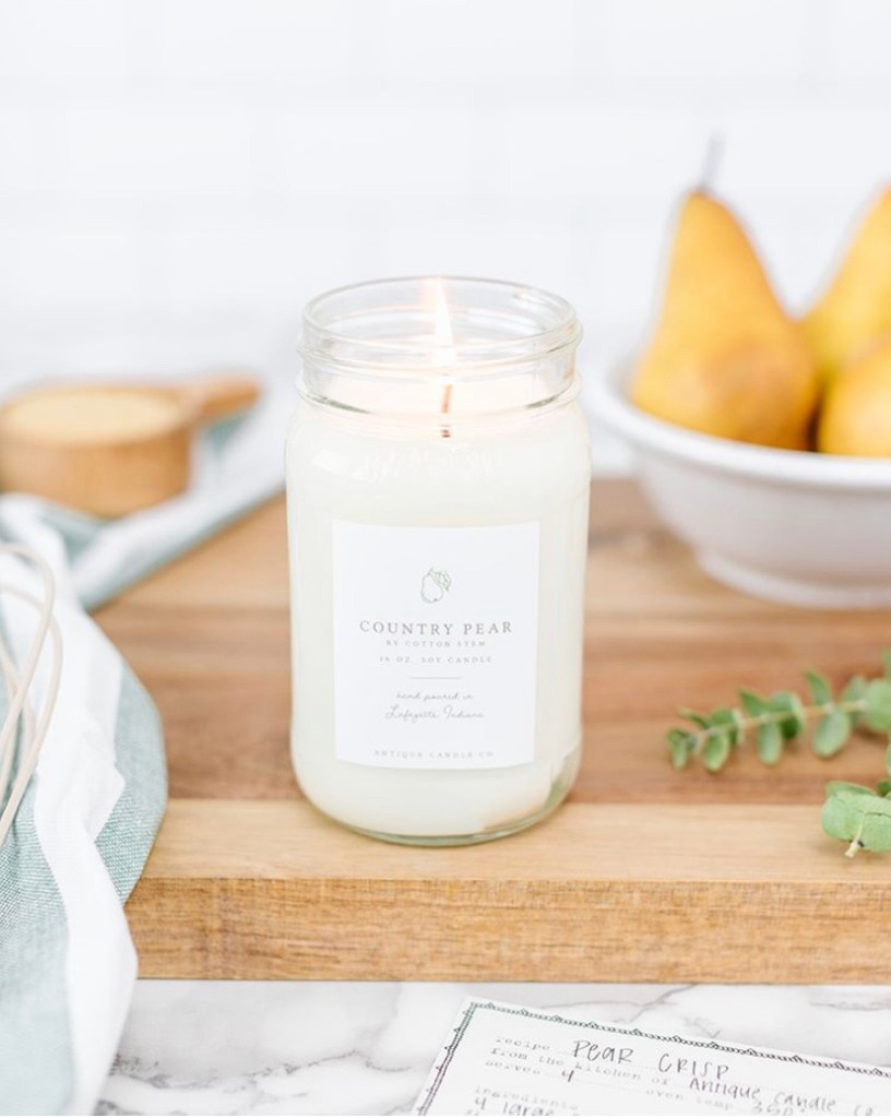 country pear candle burning
